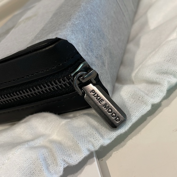 NWT Pixie Mood | Vegan Leather Blake Travel Jewelry Case - Black - Picture 3 of 11